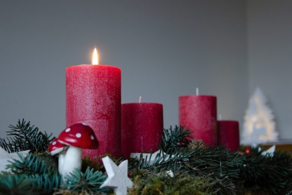 advent-4665306_1920-600x400  